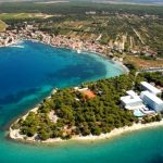 Rybářské městečko Petrčane – průzračné moře, planika a slavný Nin