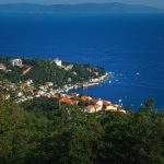 Do Rabacu za plážemi a pohodovou atmosférou