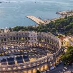 Pulský advent 2024: světelné instalace v amfiteátru vás ohromí