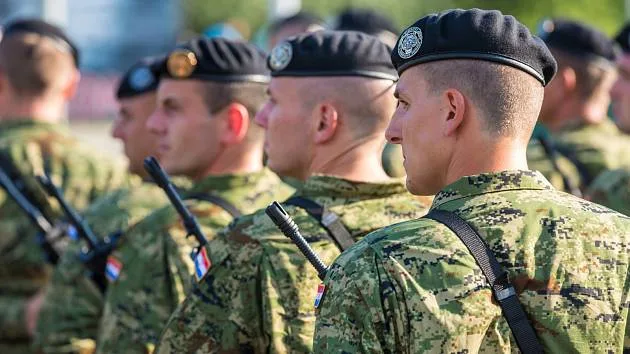 Povinná vojna v Chorvatsku: Co potřebují vědět čeští turisté