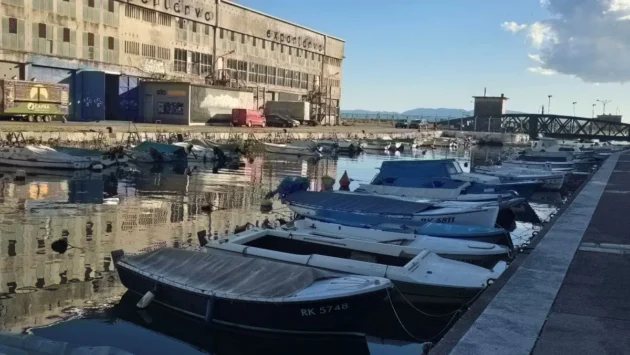 Více než 700 prázdných míst v chorvatských přístavech: Analýza kritického problému s parkovacími místy pro lodě