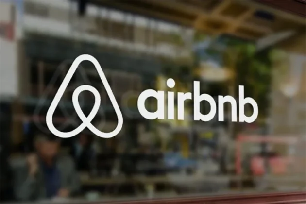 Airbnb rozšiřuje nabídku hotelů: Co to znamená pro české cestovatele