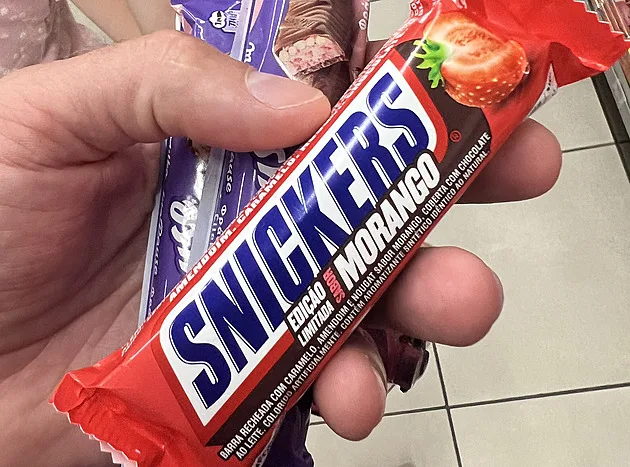 Překvapení v zahraničních supermarketech: Co najdou čeští cestovatelé v regálech