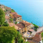 Svatyně ve skále a průzračné vody: Objevte krásu italského vnitrozemí